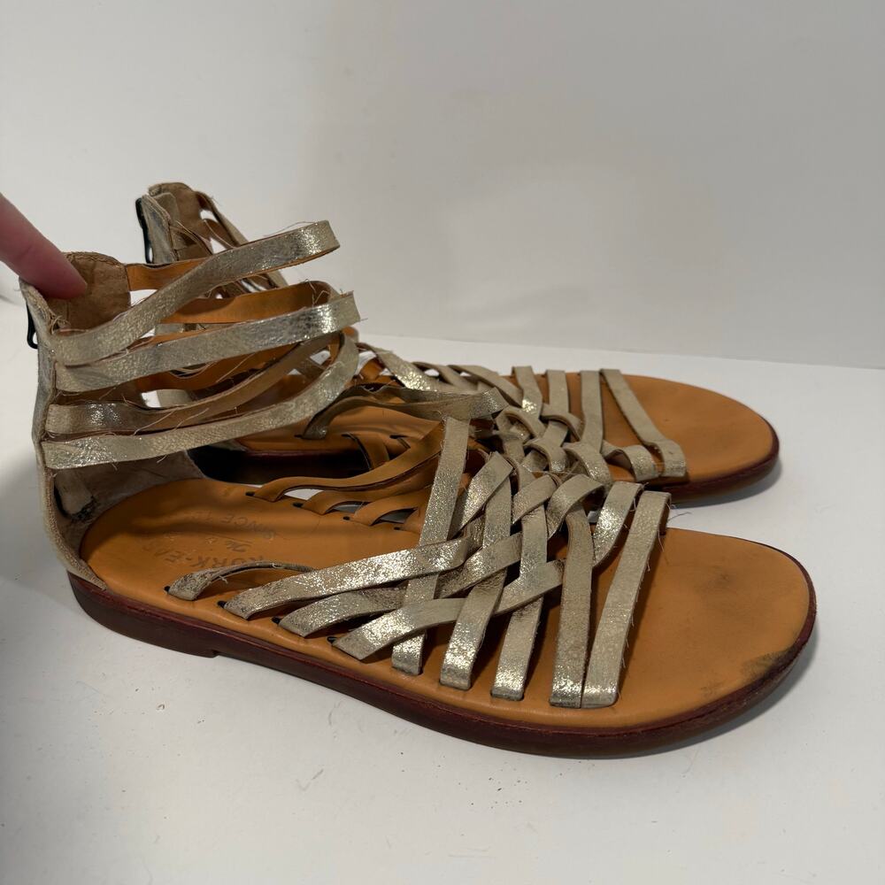 Kork Ease Palmyra Gold Metallic Leather Gladiator Sandals Size 8 Strappy